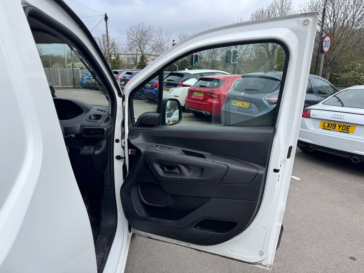 Used Peugeot Partner 2021 for sale - 78080749: Photo 12