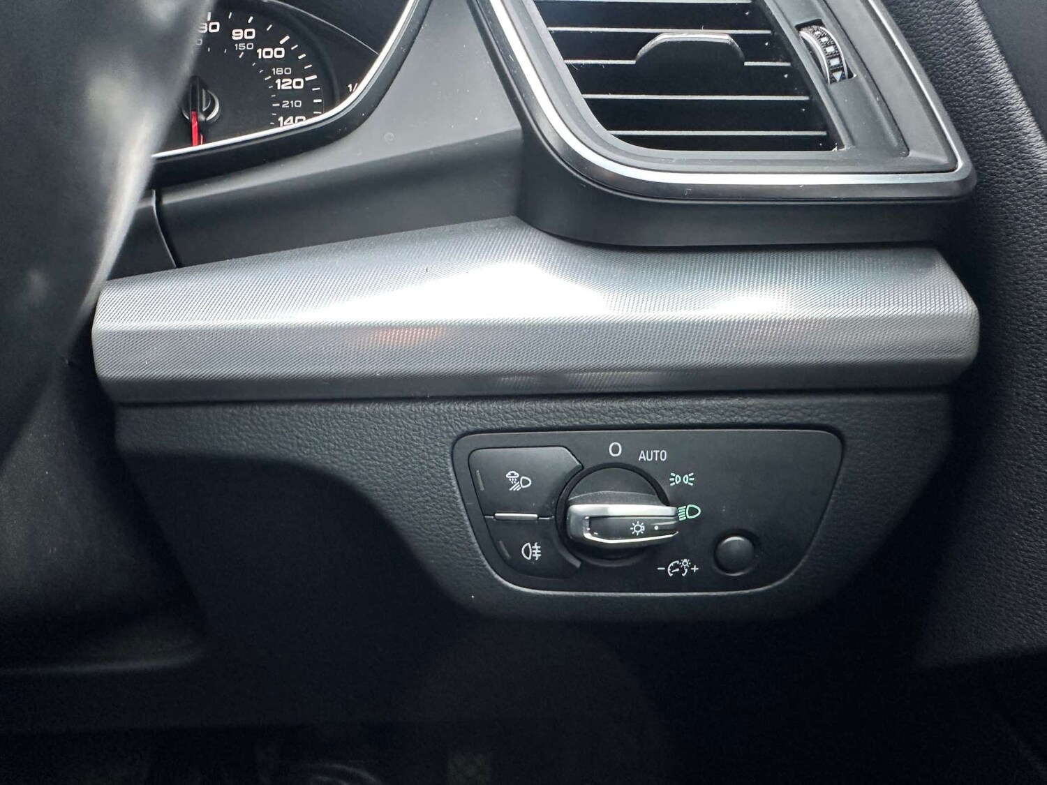 Used Audi Q5 2019 for sale - 76628271: Photo 63