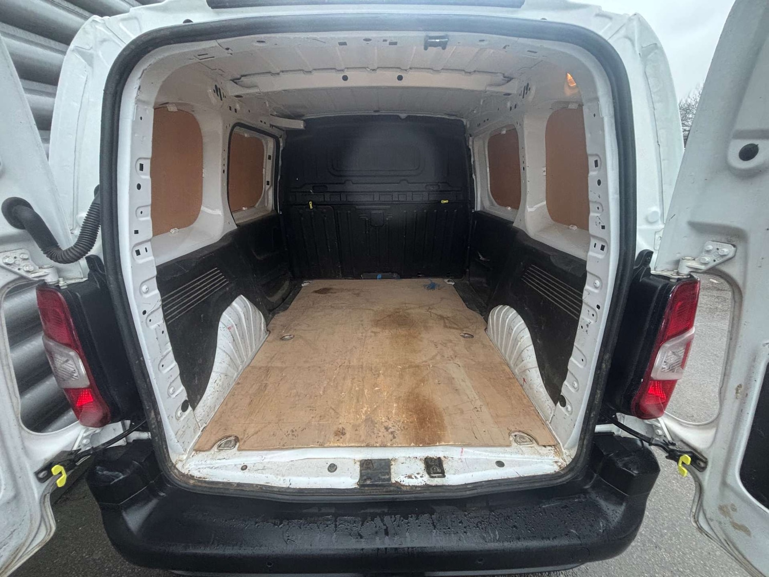 Used Peugeot Partner 2021 for sale - 77180065: Photo 12