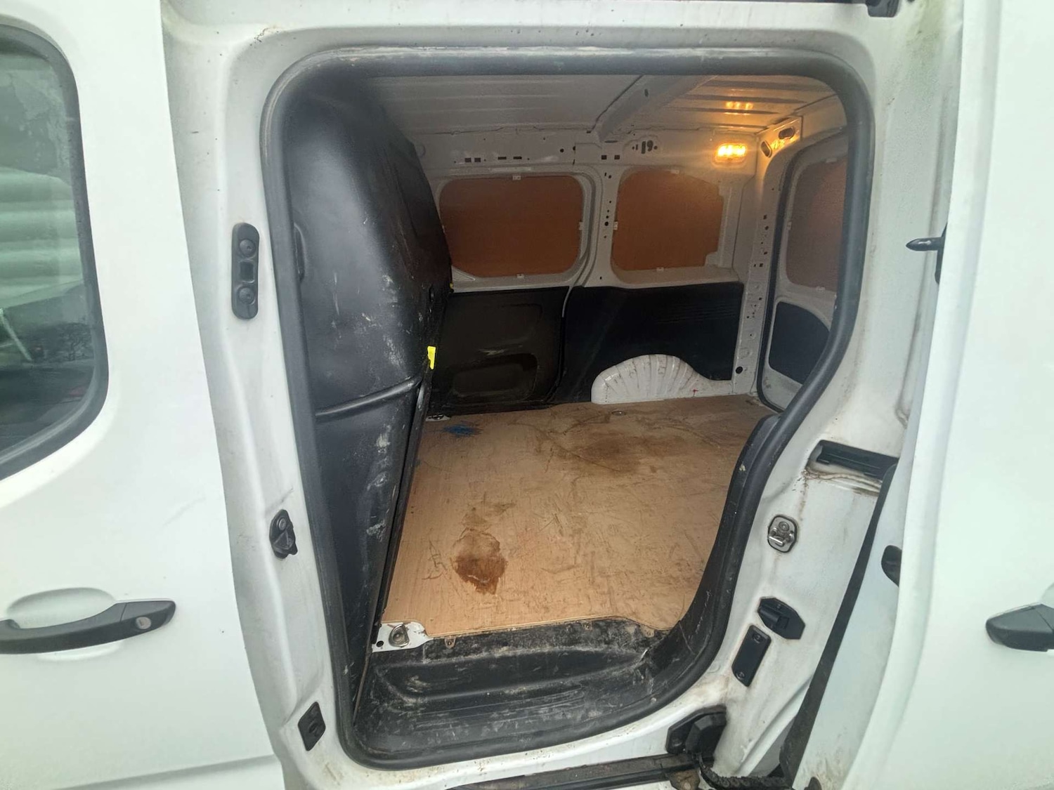 Used Peugeot Partner 2021 for sale - 77180065: Photo 30