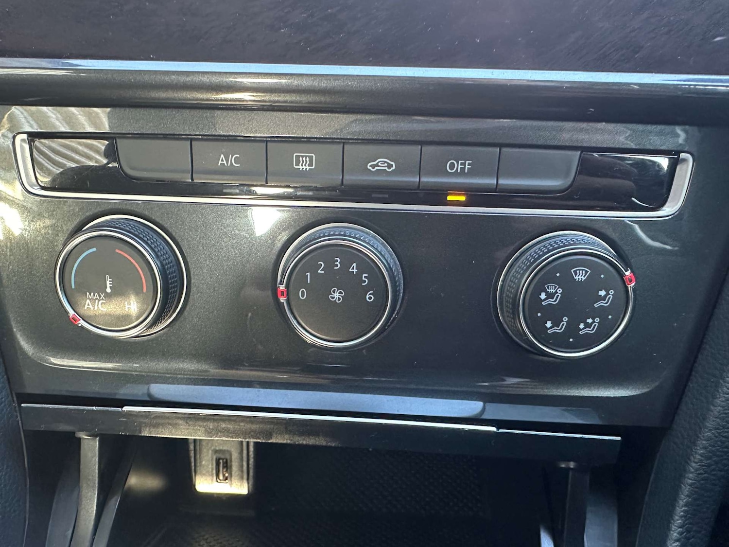 Used Volkswagen Golf 2018 for sale - 76277748: Photo 31