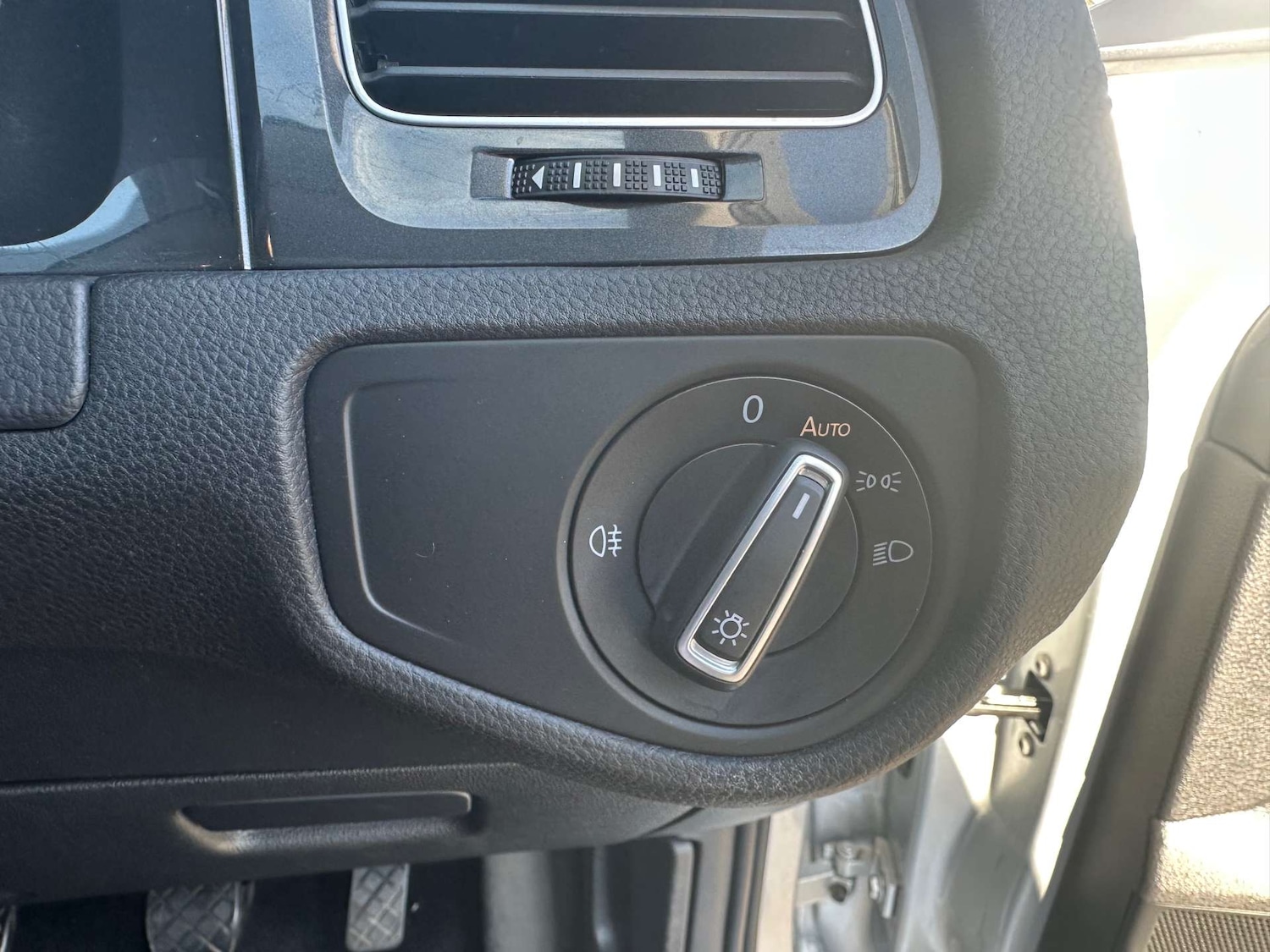 Used Volkswagen Golf 2018 for sale - 76277748: Photo 34