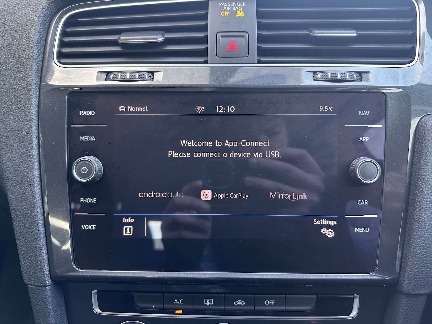 Used Volkswagen Golf 2018 for sale - 76277748: Photo 38