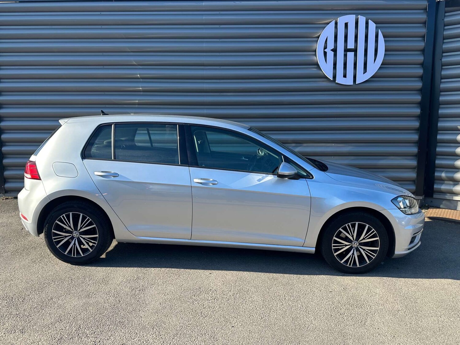 Used Volkswagen Golf 2018 for sale - 76277748: Photo 6