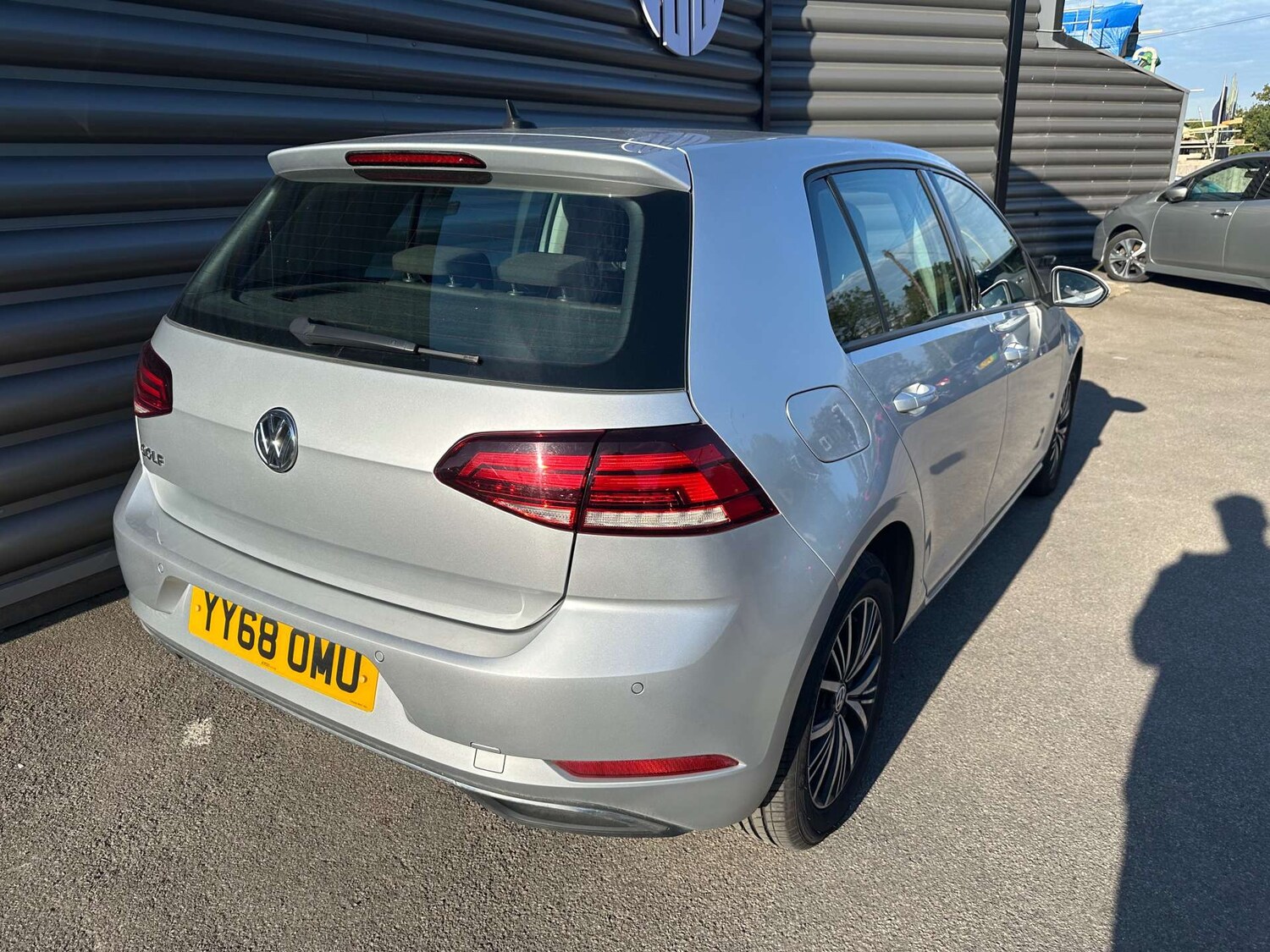 Used Volkswagen Golf 2018 for sale - 76277748: Photo 8