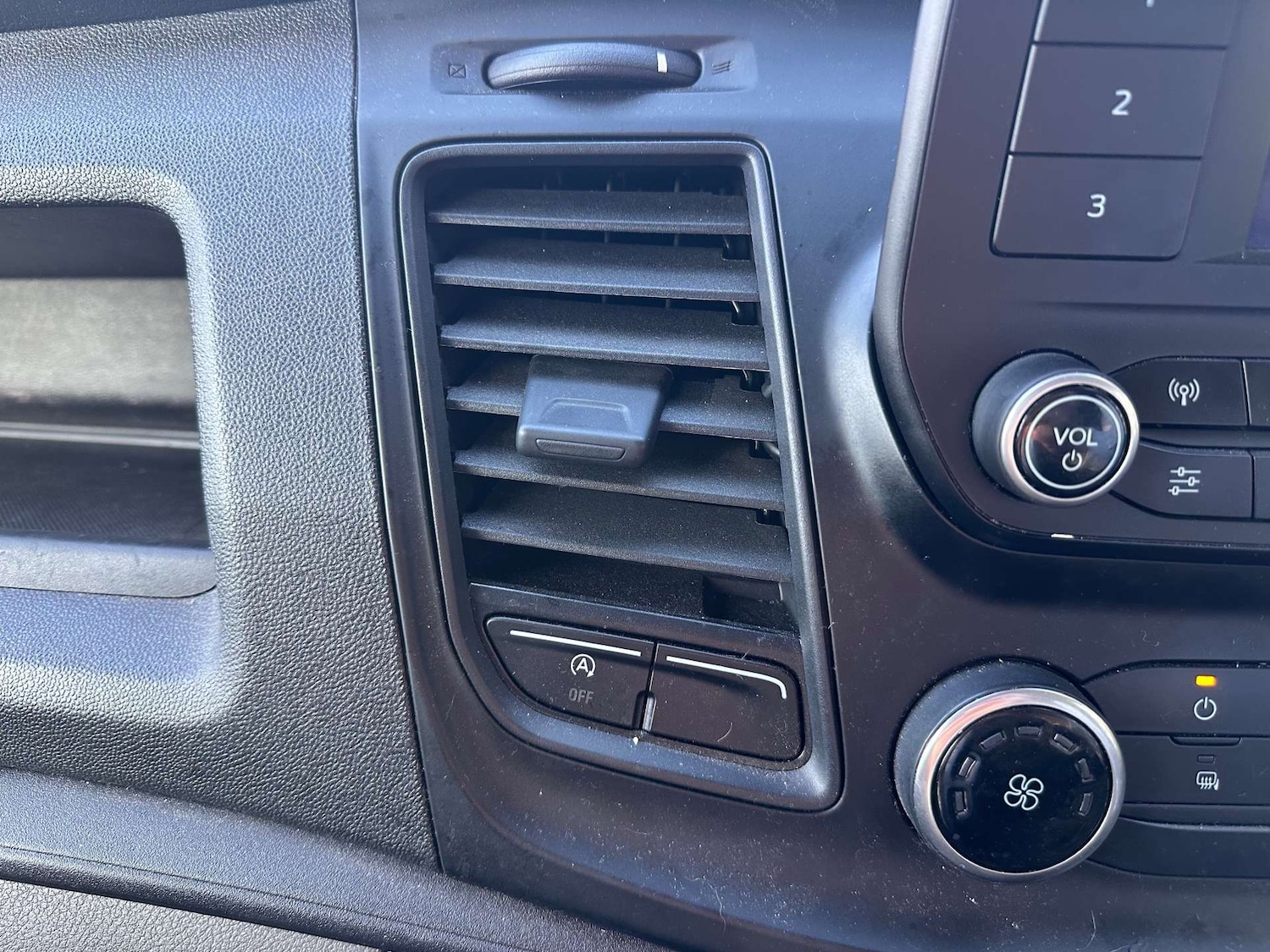 Used Ford Transit Custom 2020 for sale - 76651409: Photo 19