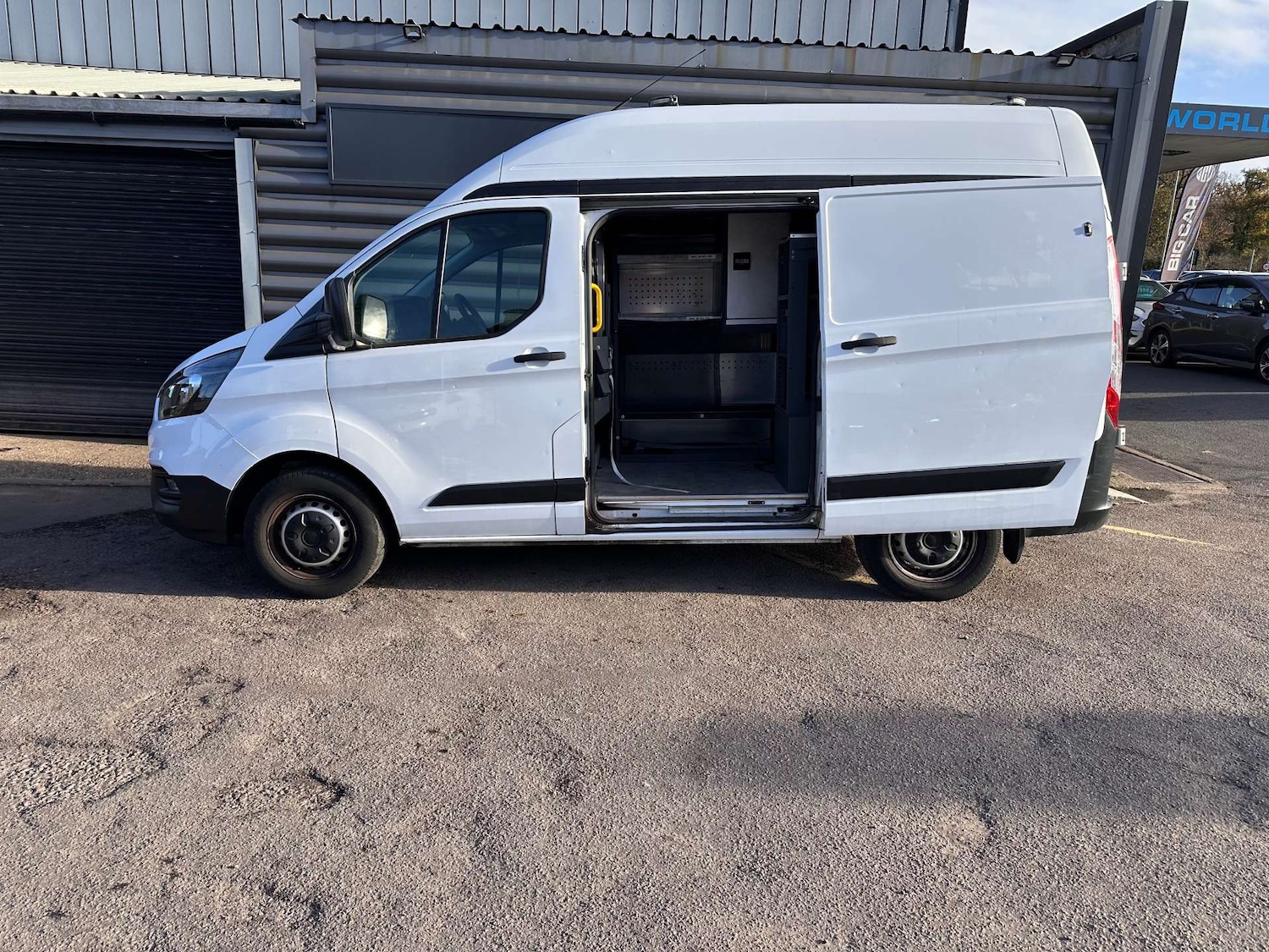 Used Ford Transit Custom 2020 for sale - 76651409: Photo 4