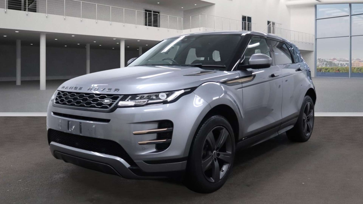 Used Land Rover Range Rover Evoque 2019 for sale - 77303960: Photo 2