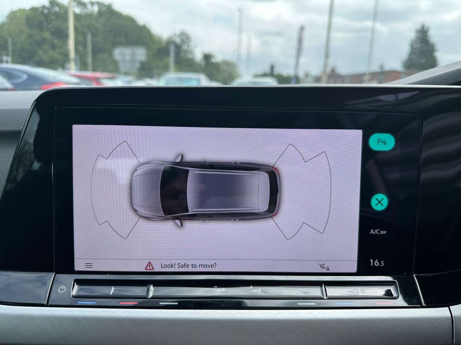 Used Volkswagen Golf 2021 for sale - 76429389: Photo 14