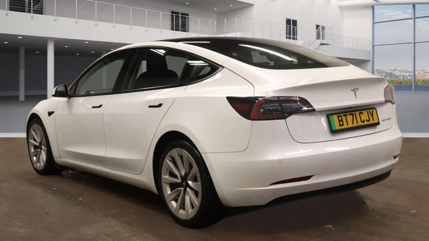 Used Tesla Model 3 2021 for sale - 77285491: Photo 3