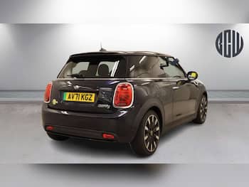Used MINI Hatch 2021 for sale - 79625217: Photo