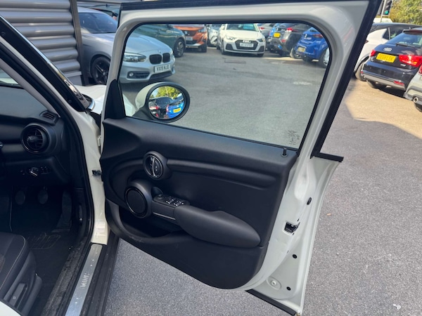 Used MINI Hatch 2019 for sale - 75714235: Photo 17