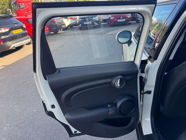 Used MINI Hatch 2019 for sale - 75714235: Photo 19