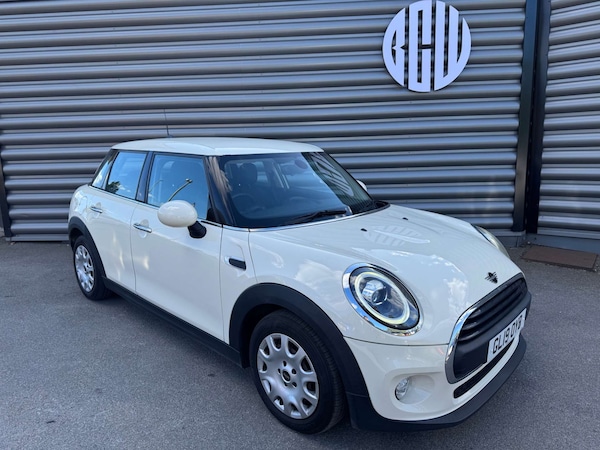 Used MINI Hatch 2019 for sale - 75714235: Photo 1