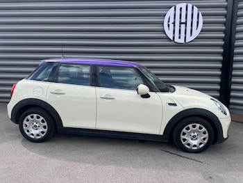 Used MINI Hatch 2019 for sale - 75714235: Photo