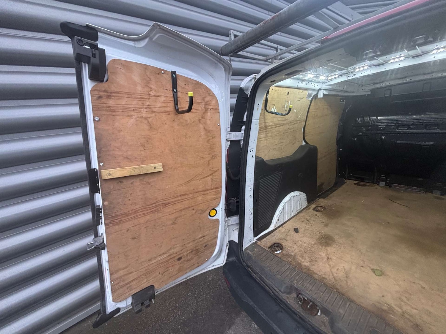 Used Ford Transit Connect 2015 for sale - 77702615: Photo 13