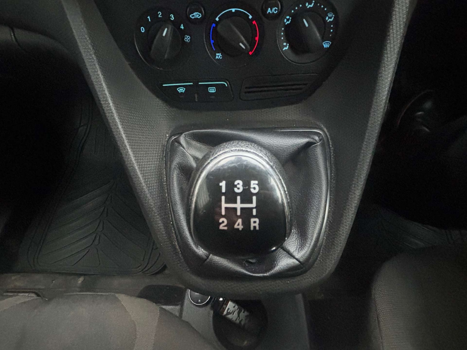 Used Ford Transit Connect 2015 for sale - 77702615: Photo 28