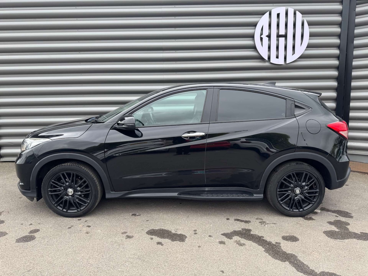 Used Honda HR-V 2018 for sale - 76243964: Photo 3