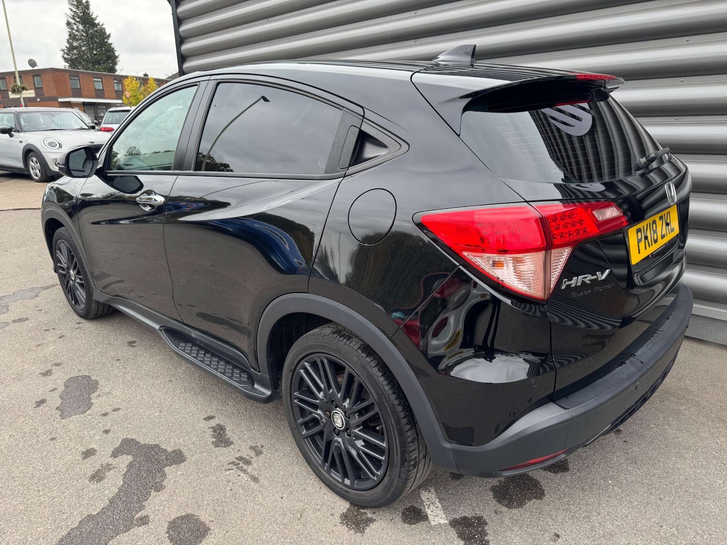 Used Honda HR-V 2018 for sale - 76243964: Photo 4