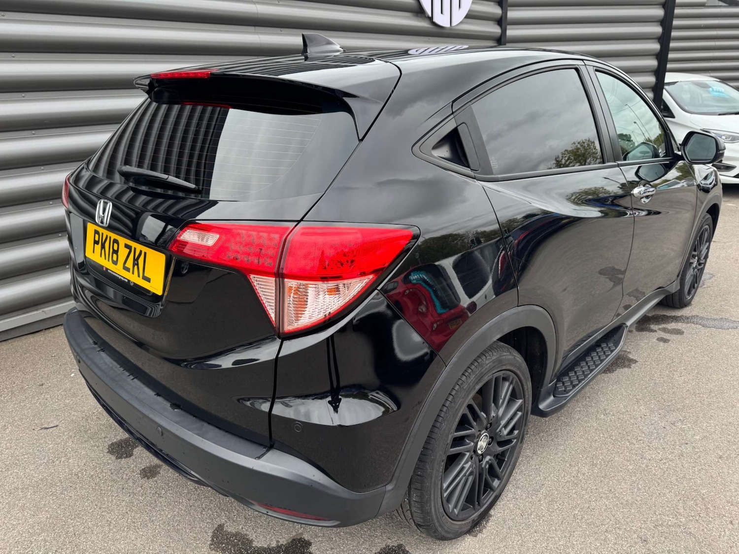 Used Honda HR-V 2018 for sale - 76243964: Photo 5
