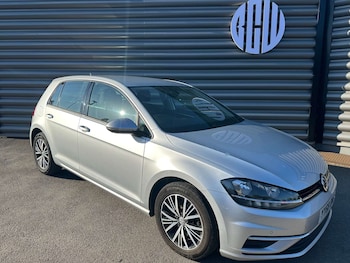 Volkswagen - Golf