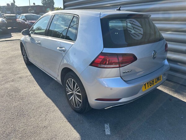 Used Volkswagen Golf 2018 for sale - 76115723: Photo 7
