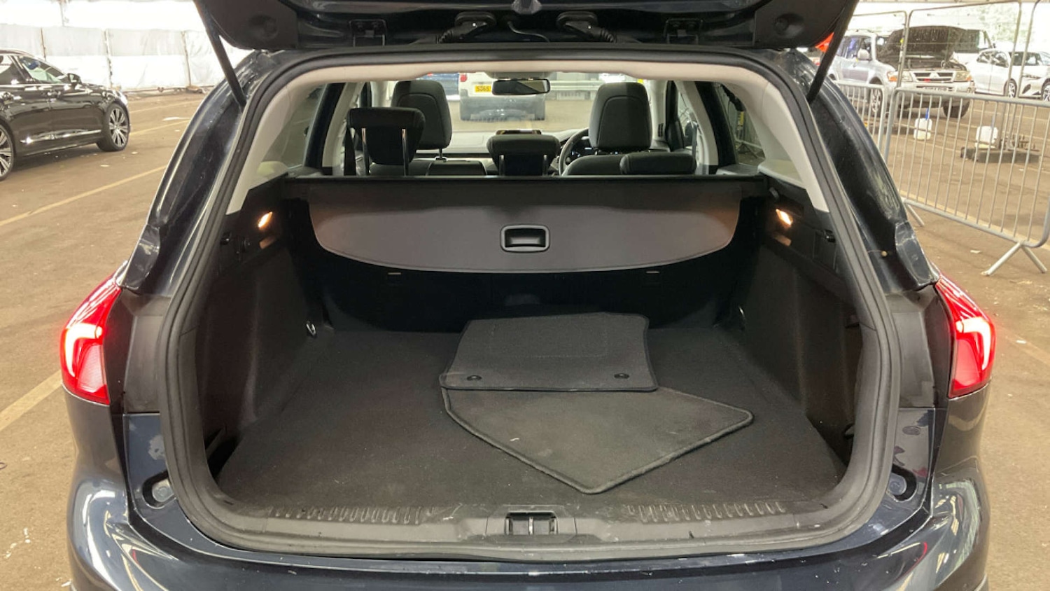 Used Ford Focus 2020 for sale - 77022435: Photo 7