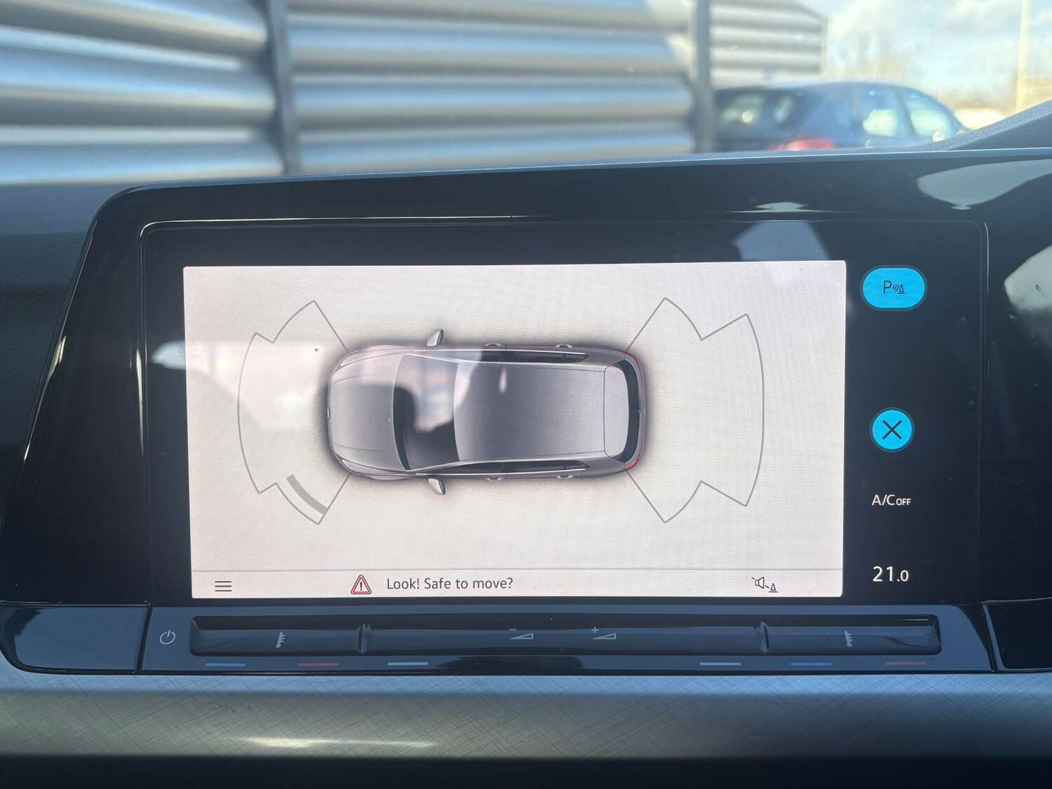 Used Volkswagen Golf 2022 for sale - 77813603: Photo 32