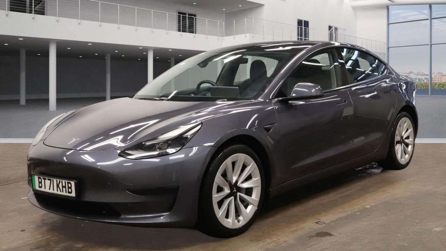 Used Tesla Model 3 2021 for sale - 76923100: Photo 2