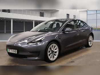 Used Tesla Model 3 2021 for sale - 76923100: Photo