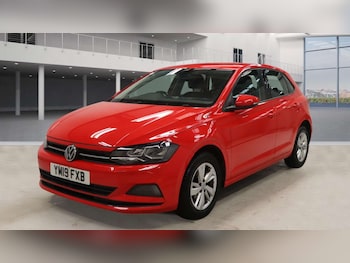 Used Volkswagen Polo 2019 for sale - 76228752: Photo 2