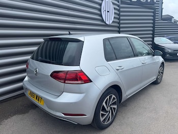 Used Volkswagen Golf 2019 for sale - 78169357: Photo