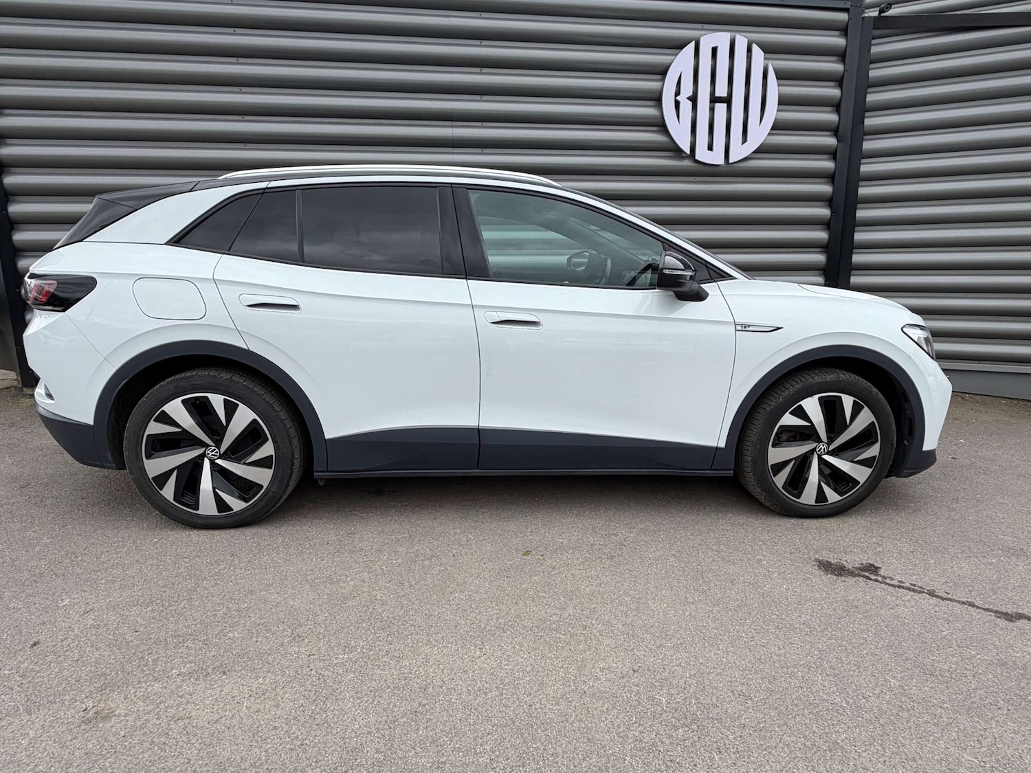 Used Volkswagen ID.4 2021 for sale - 78068131: Photo 3