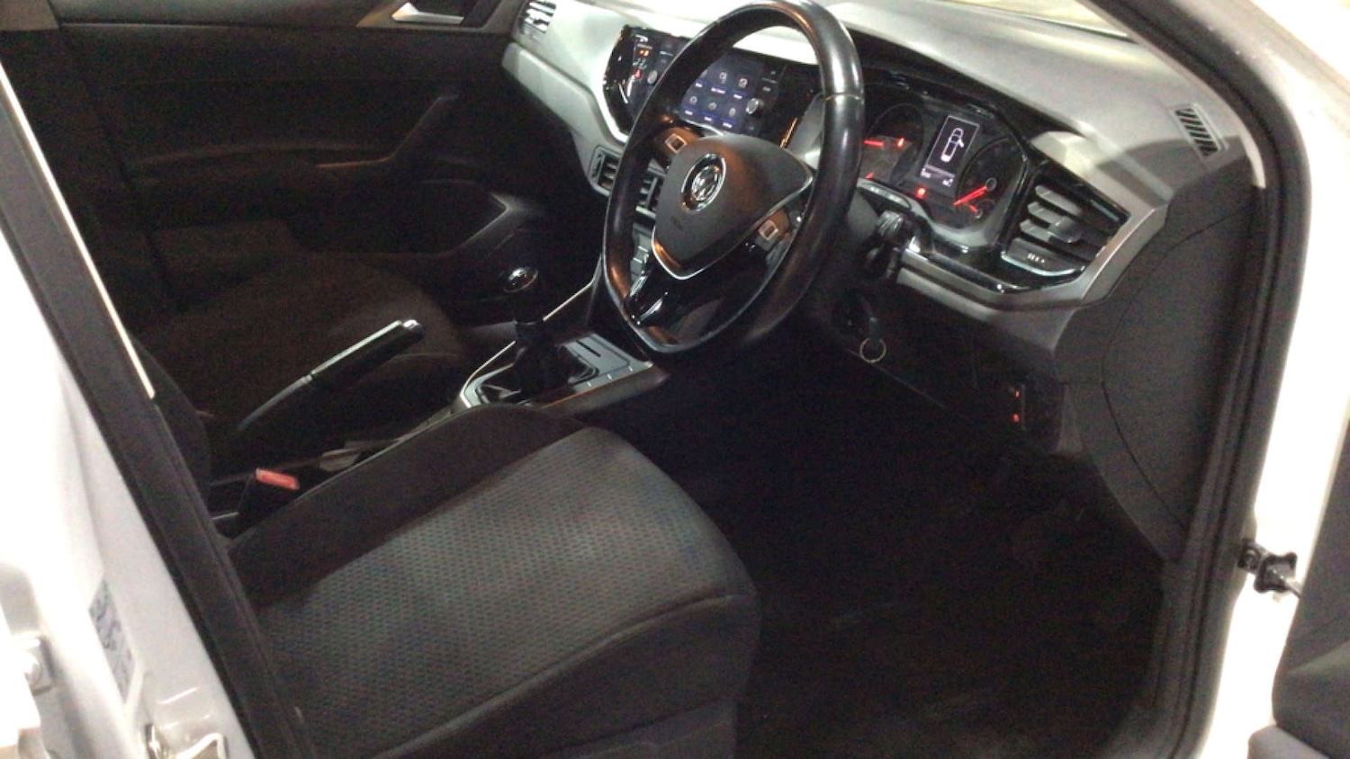 Used Volkswagen Polo 2018 for sale - 77453633: Photo 9