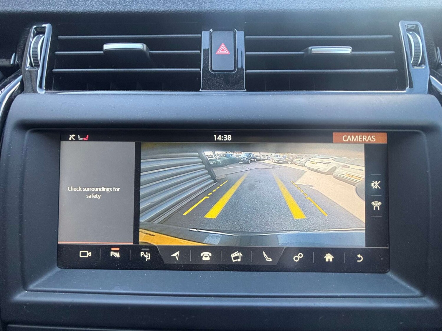 Used Land Rover Discovery 2019 for sale - 78106799: Photo 18