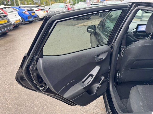 Used Ford Fiesta 2019 for sale - 76277775: Photo 12