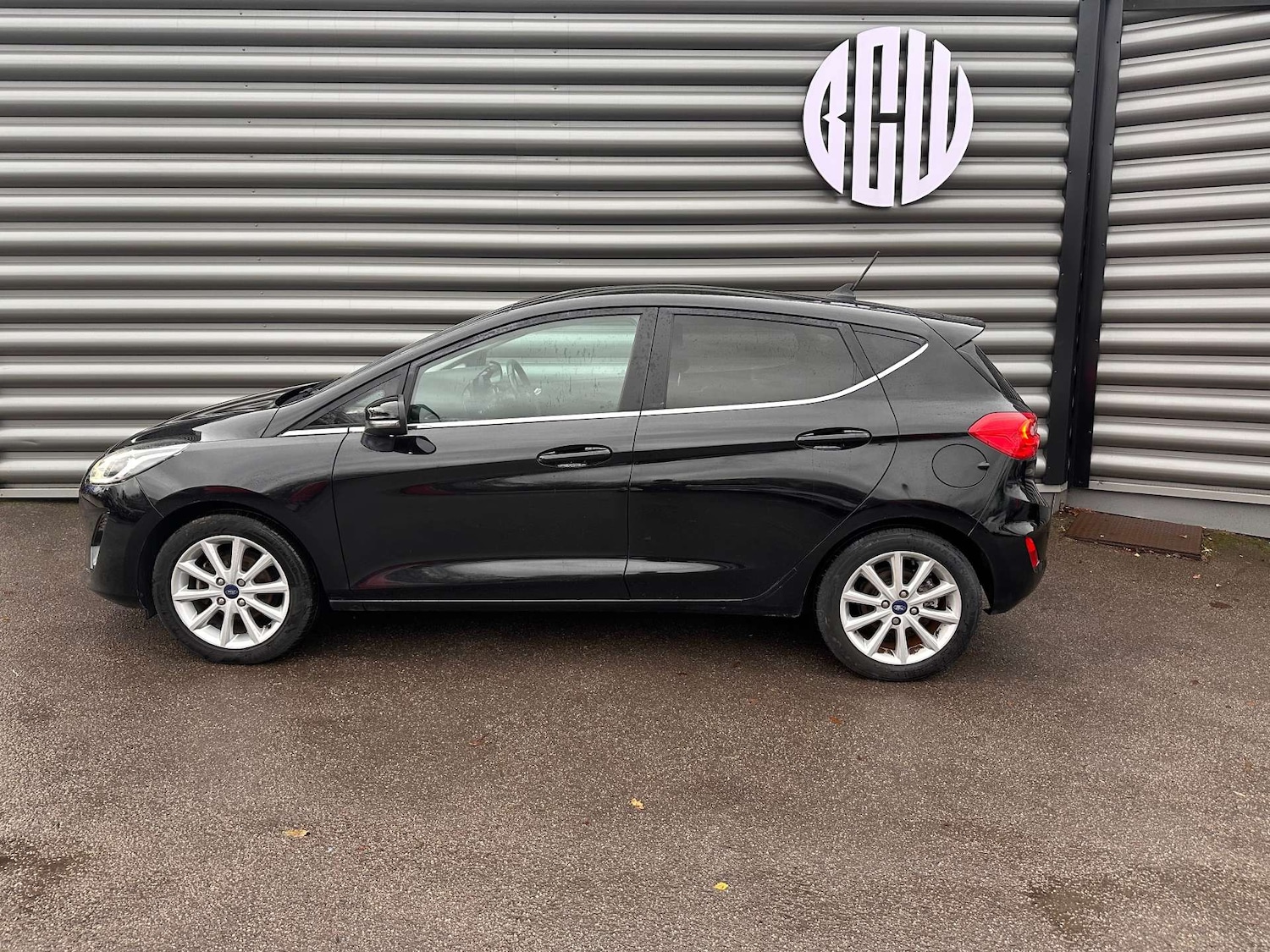 Used Ford Fiesta 2019 for sale - 76277775: Photo 3