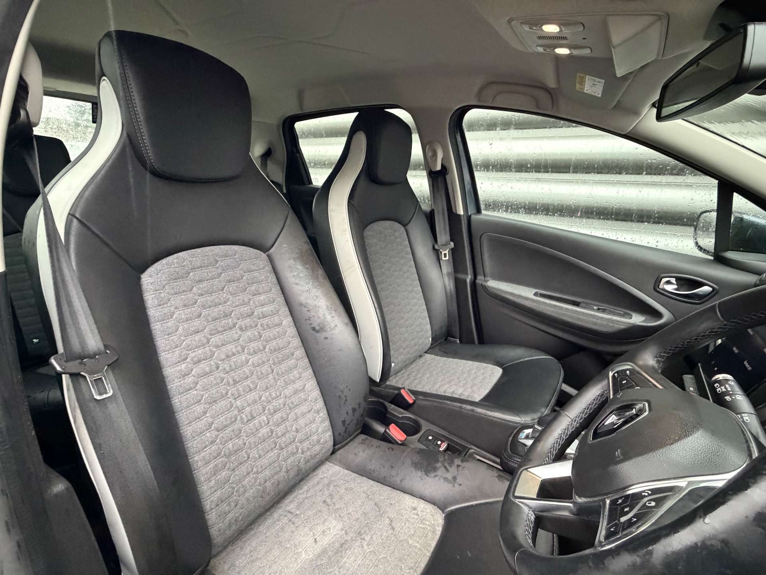 Used Renault Zoe 2021 for sale - 77220983: Photo 17