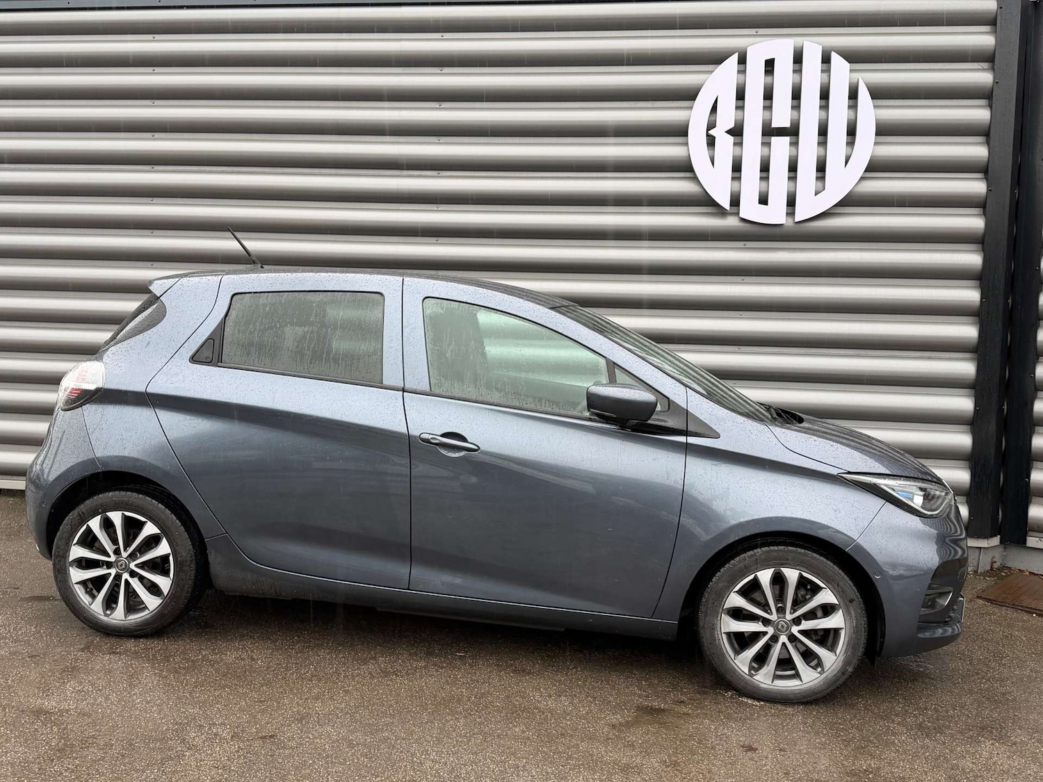 Used Renault Zoe 2021 for sale - 77220983: Photo 2