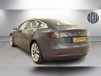 Used Tesla Model 3 2019 for sale - 79360430: Photo
