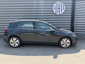 Used Volkswagen Golf 2020 for sale - 79167334: Photo