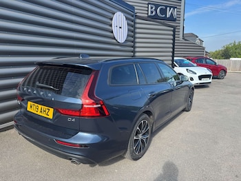 Used Volvo V60 2019 for sale - 78520827: Photo