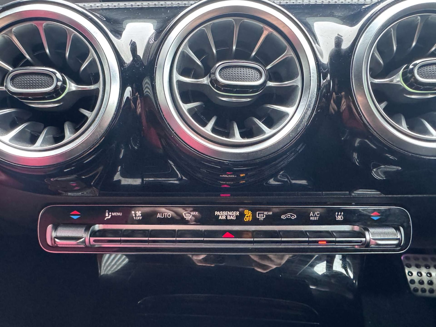 Used Mercedes-Benz CLA 2022 for sale - 77388231: Photo 17