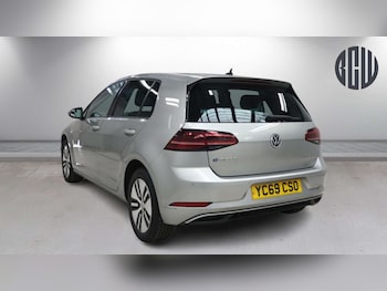 Used Volkswagen Golf 2019 for sale - 78403243: Photo