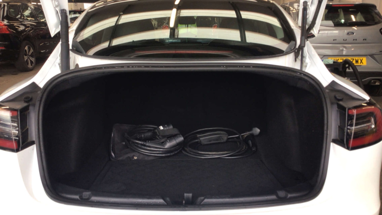 Used Tesla Model 3 2021 for sale - 78202467: Photo 8