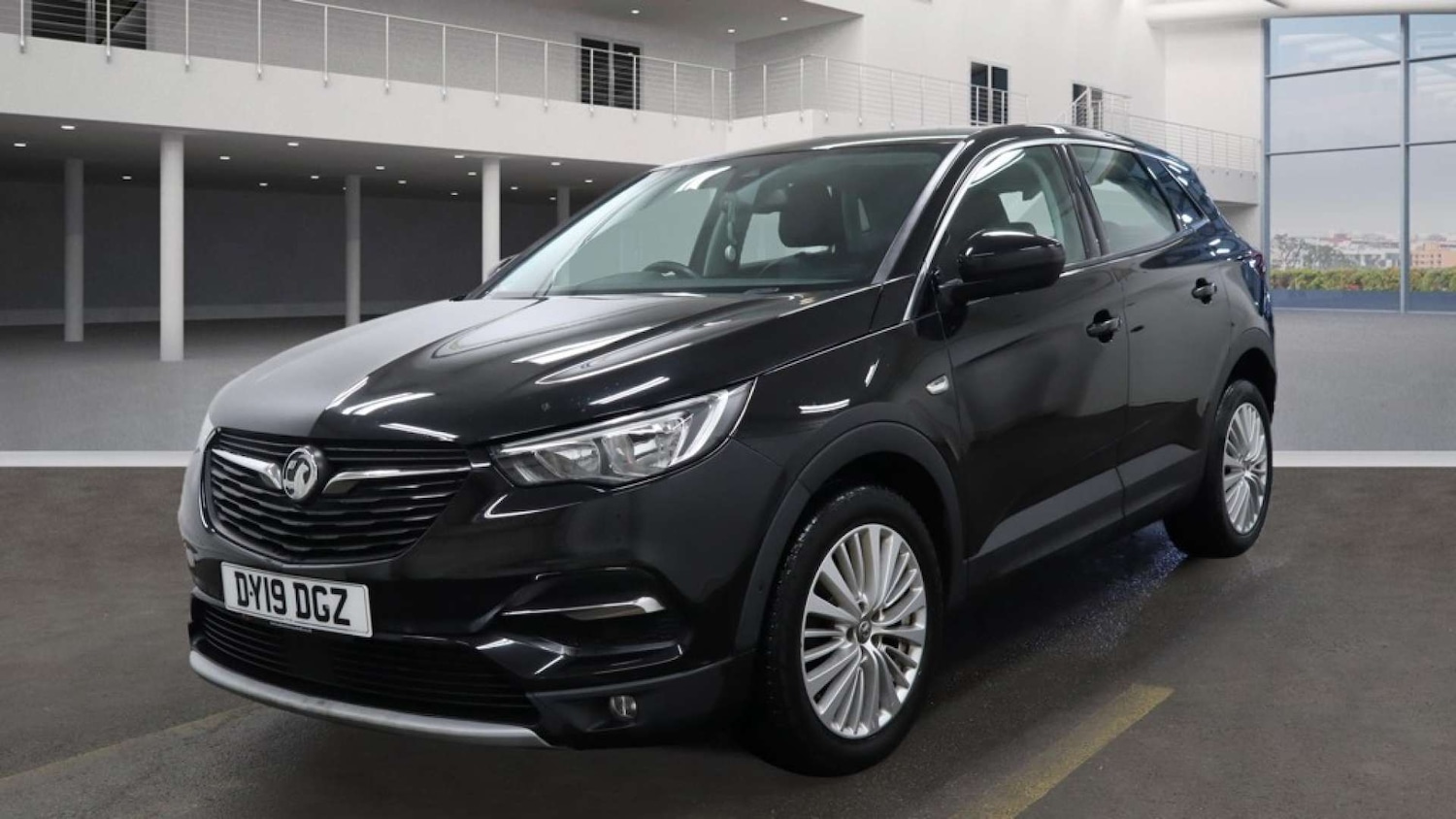 Used Vauxhall Grandland X 2019 for sale - 77328640: Photo 2