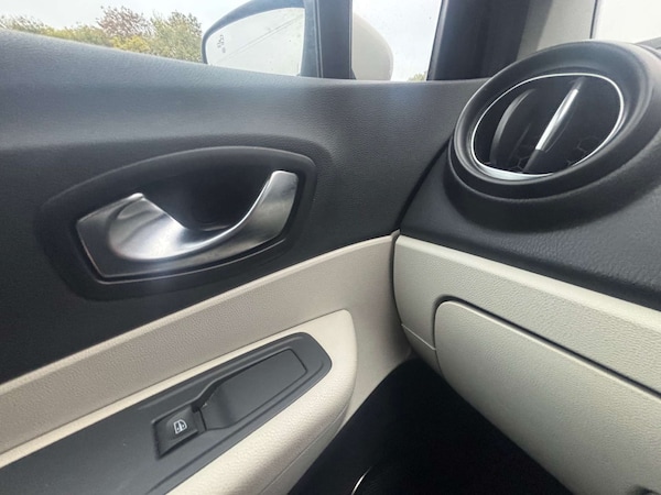 Used Renault Captur 2018 for sale - 76305779: Photo 12