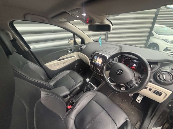 Used Renault Captur 2018 for sale - 76305779: Photo 28