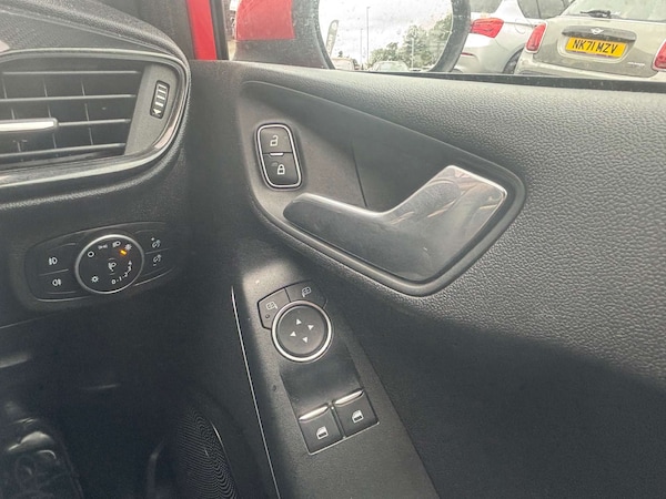 Used Ford Fiesta 2019 for sale - 75984061: Photo 21