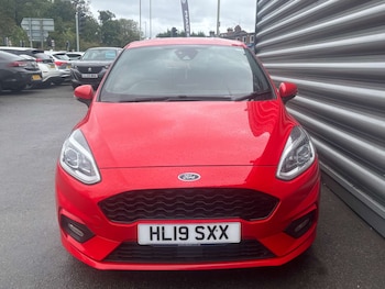 Used Ford Fiesta 2019 for sale - 75984061: Photo 2